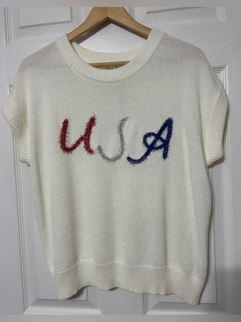 TIMING Womenโs USA Cream/Metallic Short Sleeve Sweater NWT Size M
